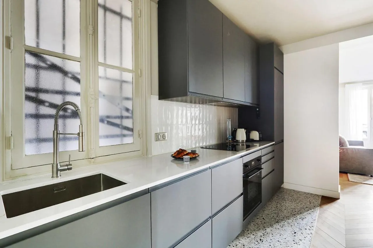 Classy Appartement - Montmartre Paris Lägenhet